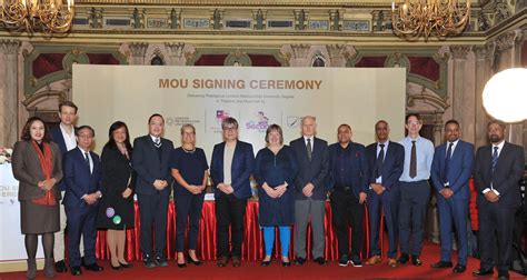 MOU SIGNING BETWEEN ANTIPOLO CITY AND .